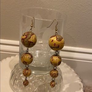 See the world earrings 1980’s